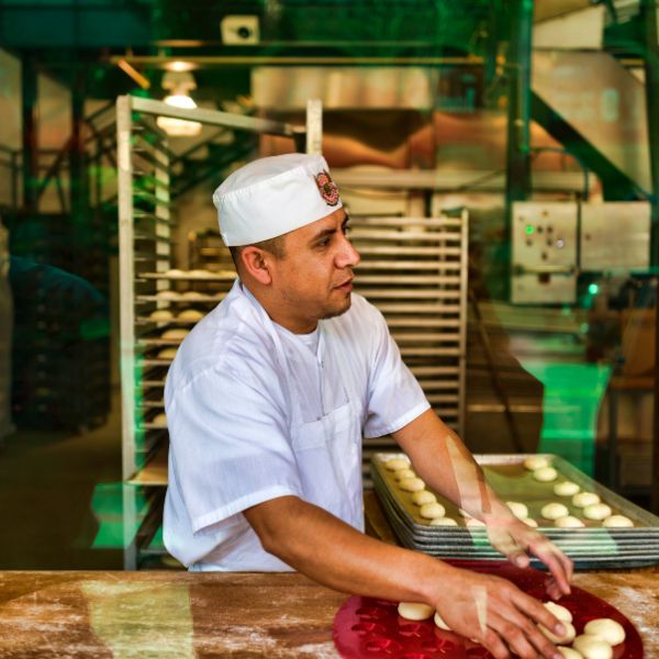 7 Steps for Fresh Bread Daily: The Routine of a Successful Bakery